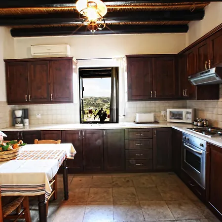 Leonidas Village * Goudhi